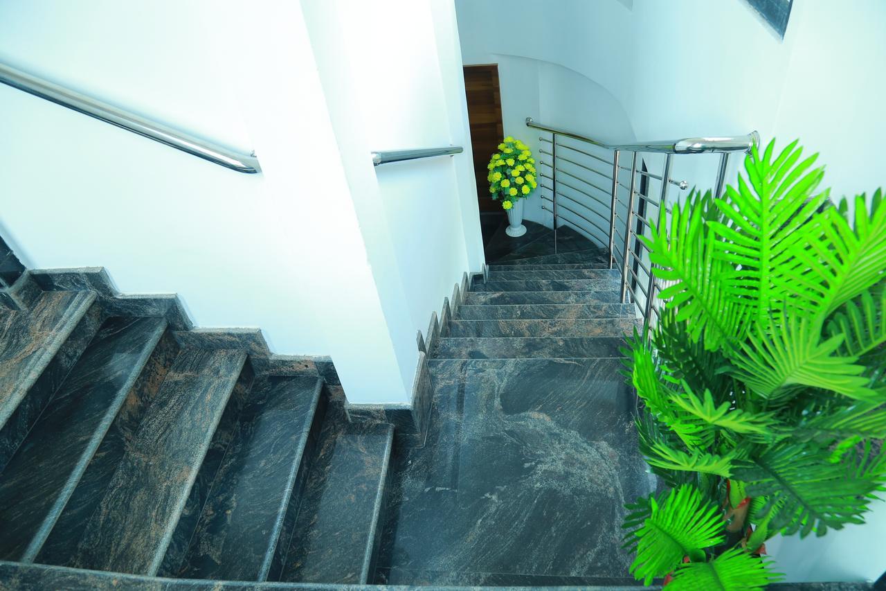 فندق مالابورامفي  Aarya Bhavan Residency المظهر الخارجي الصورة